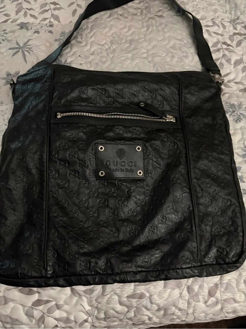 Gucci Black Embossed Messenger Shoulder Bag
